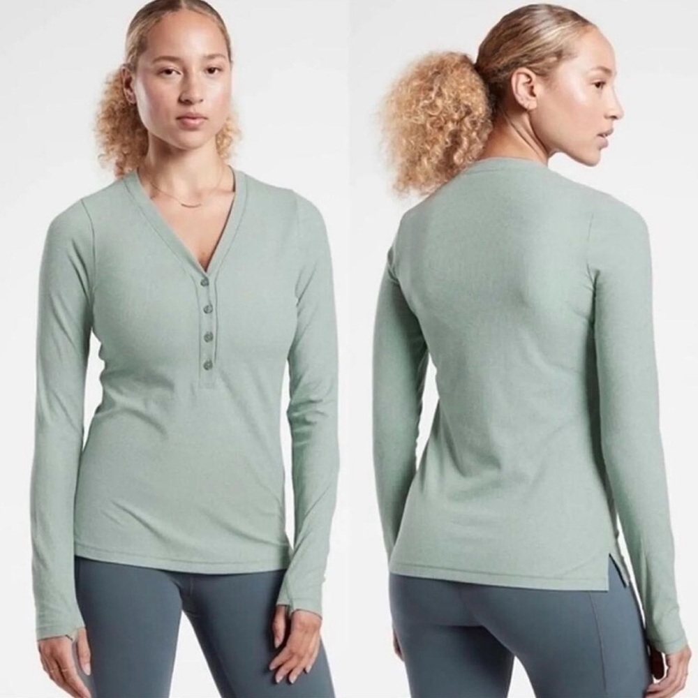 Athleta Gray Ribbed long Sleeve Henley Top